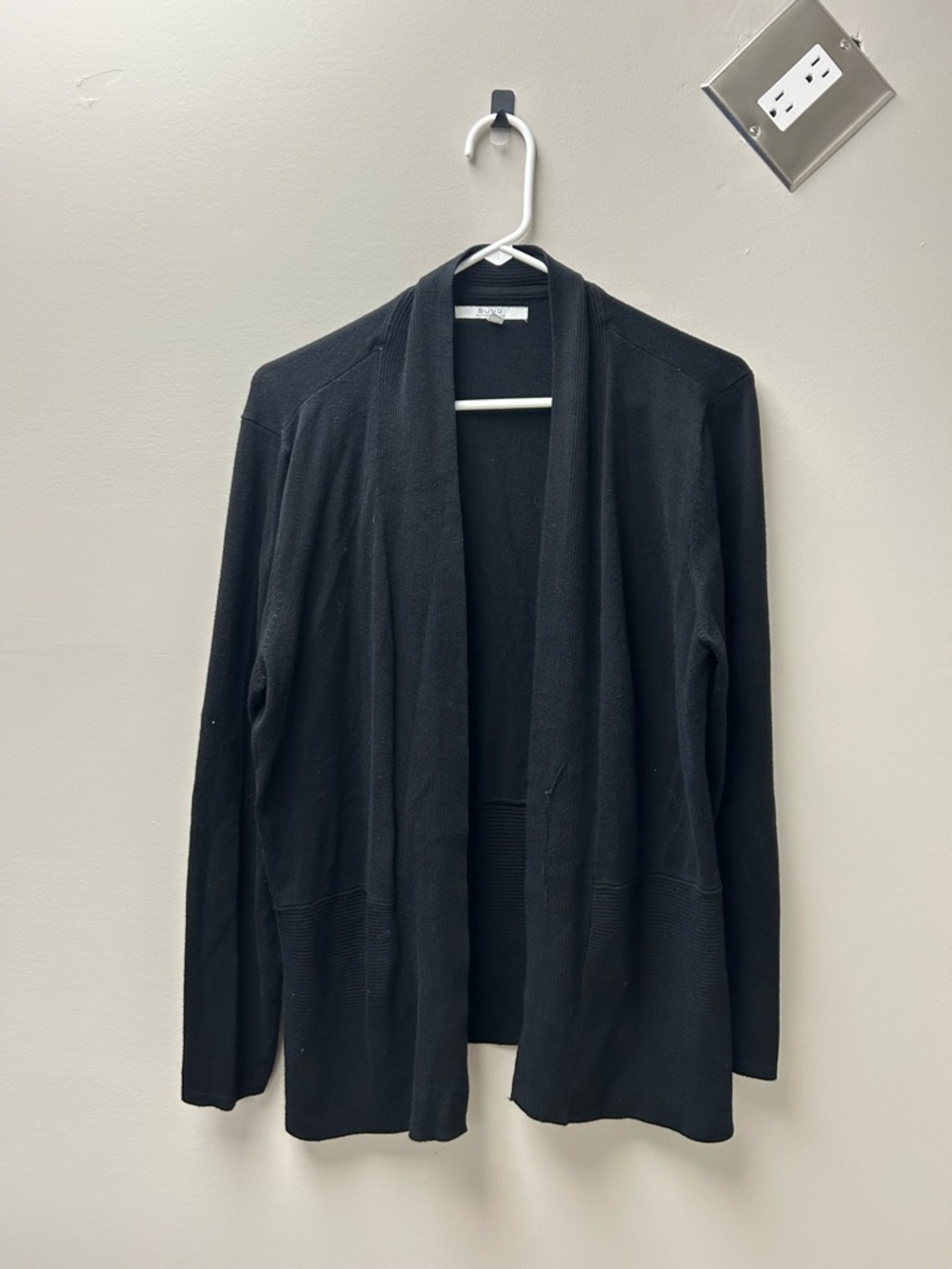 Alfred Sung Women’s Black Open Front Cardigan‎